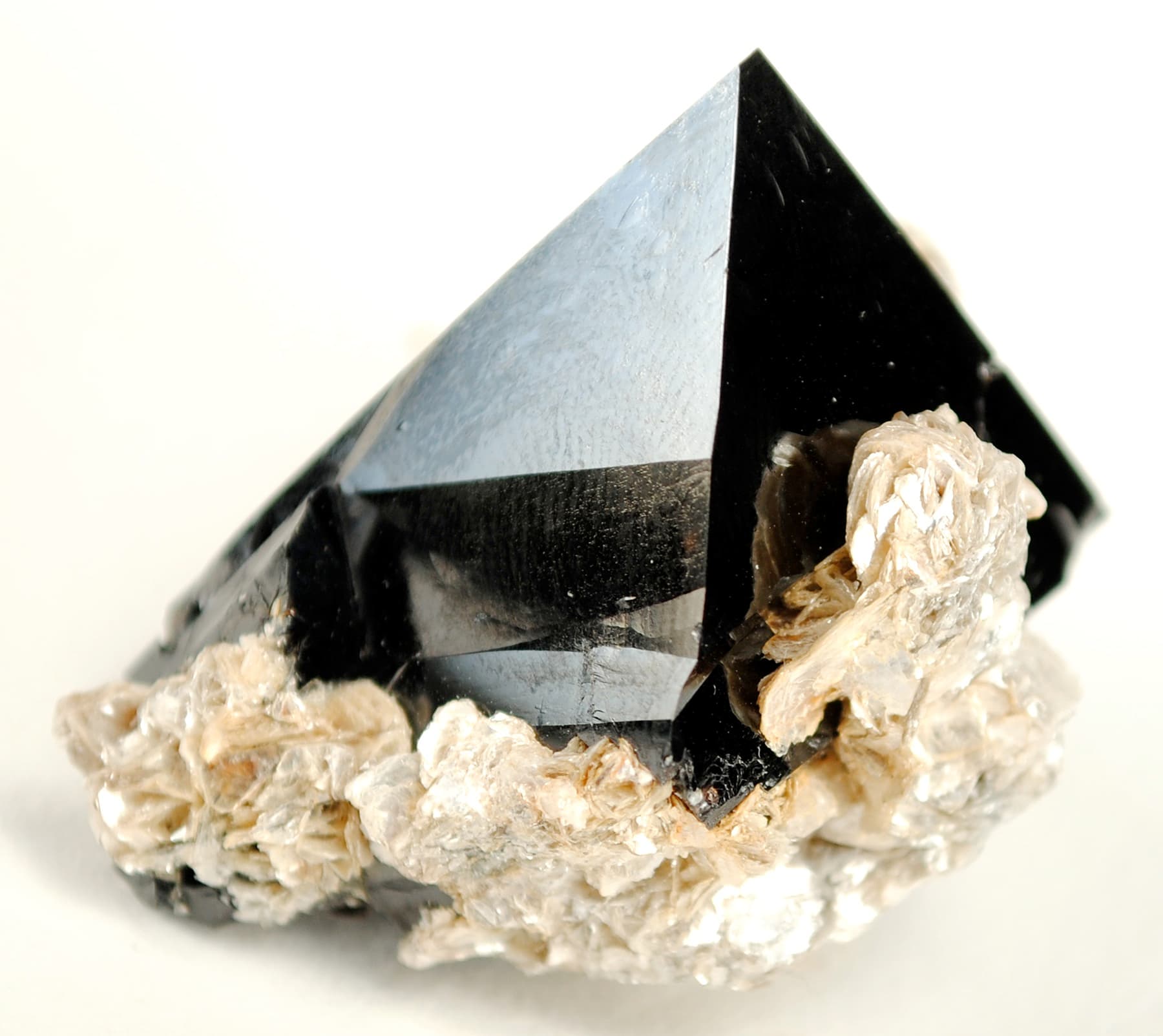 cassiterite crystal - what is a mineral