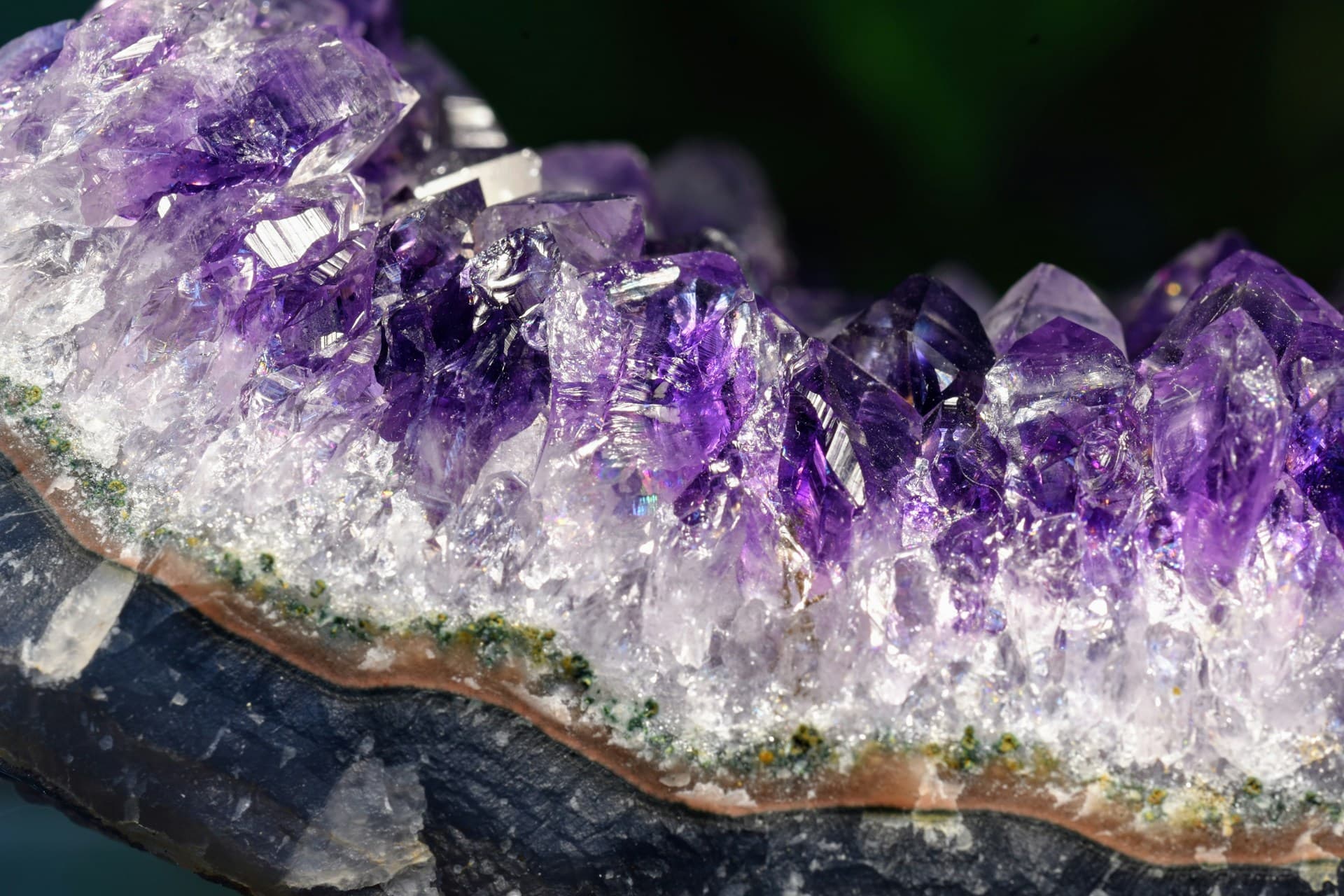 how do amethysts form - amethyst crystals